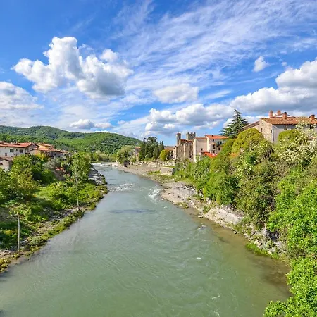 Holiday home 2 Bedroom Gorgeous In Capolona