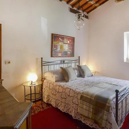 Holiday home 2 Bedroom Gorgeous In Capolona